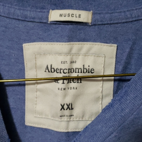 Abercrombie & Fitch - Picture 2 of 2